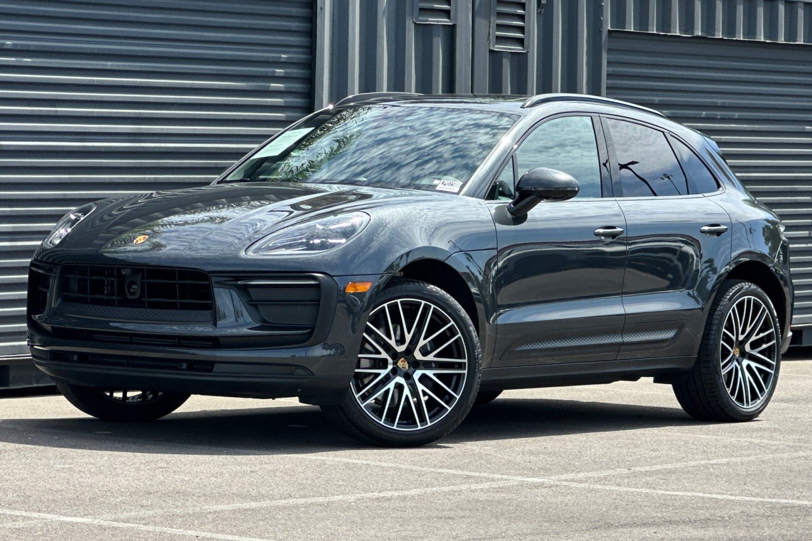 2026 Porsche Macan Base