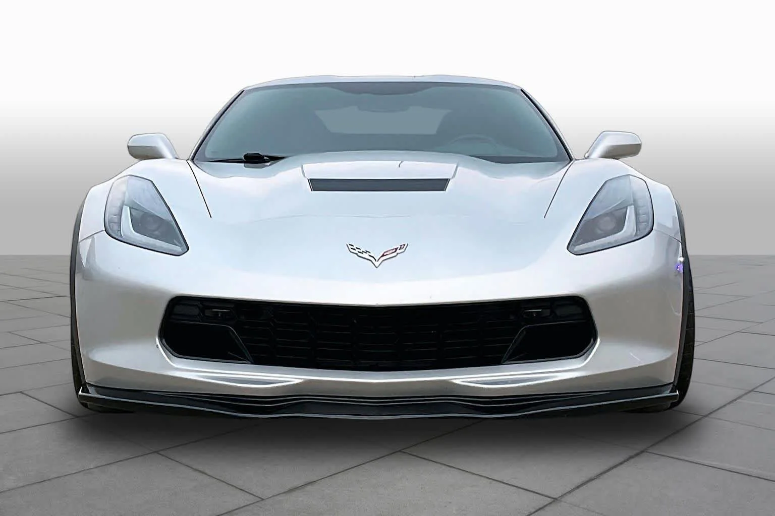 Used 2019 Blade Silver Metallic Chevrolet Grand Sport 2LT image 3