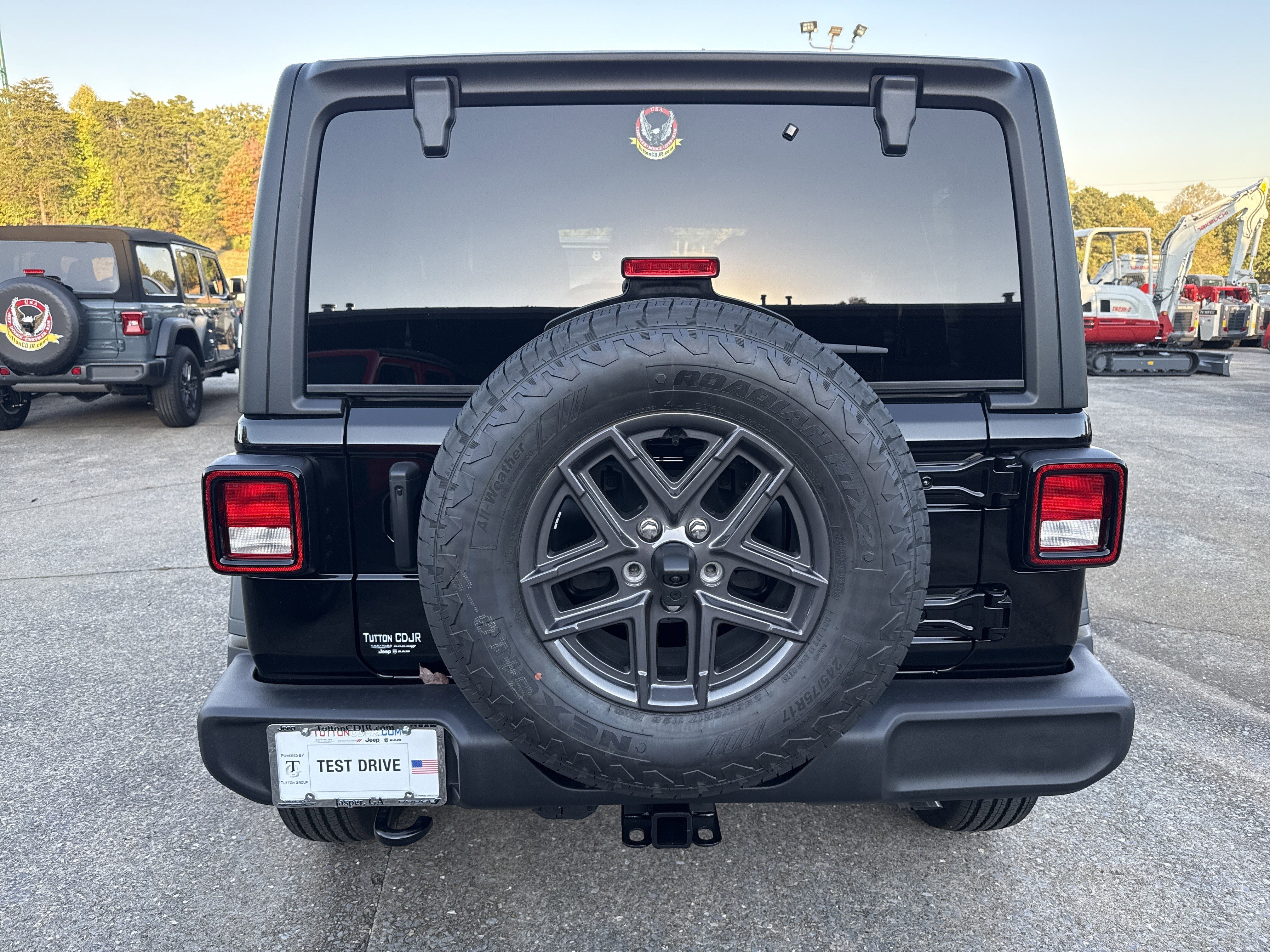New 2026 Black Clear-Coat Exterior Paint Jeep Sport S image 6