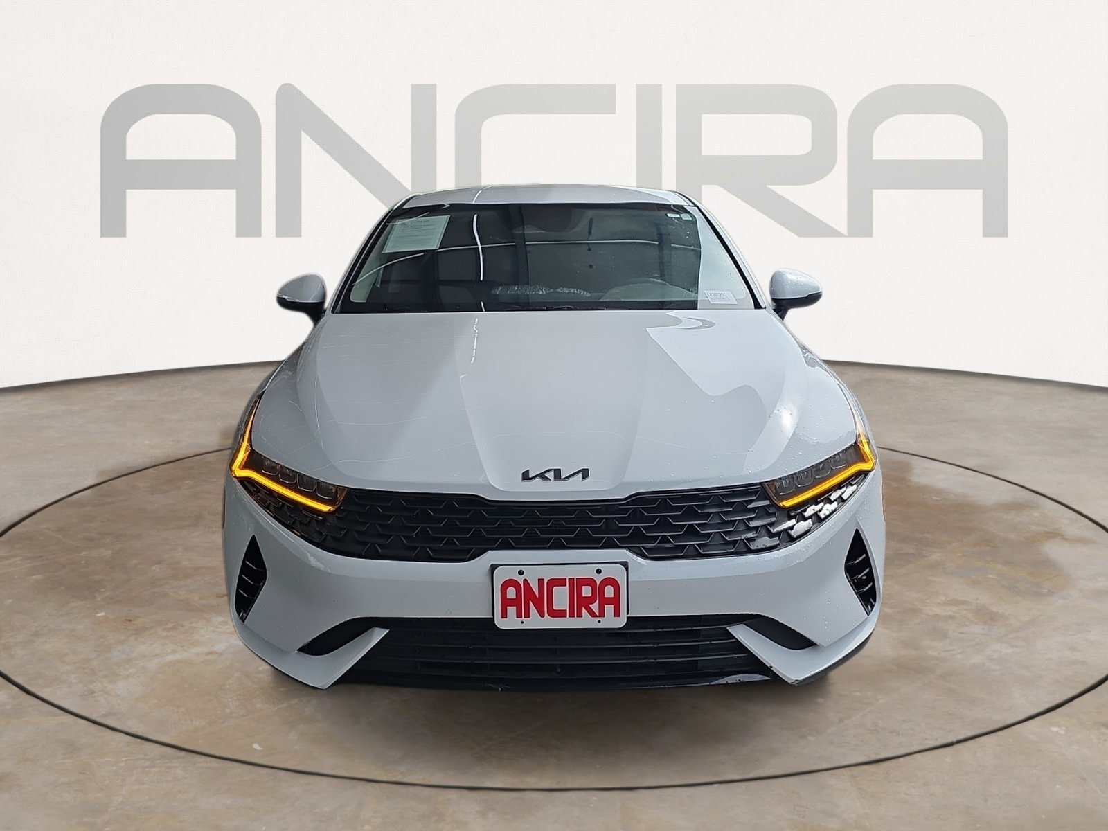 Used 2022 Glacial White Pearl Kia LXS image 2