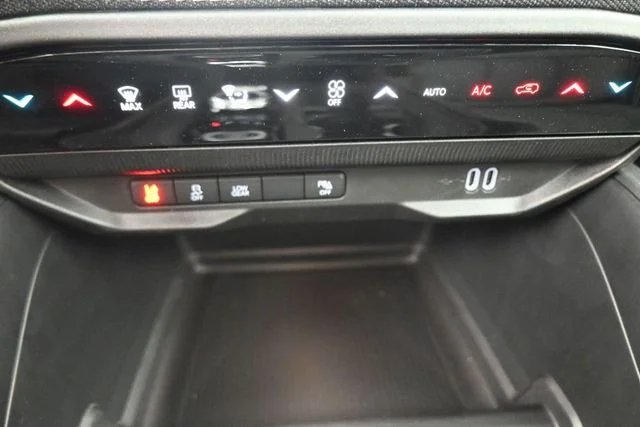 New 2026 41 Jeep Laredo image 30