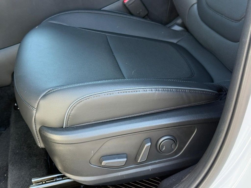 2025 Hyundai Santa Cruz Limited - Photo 39