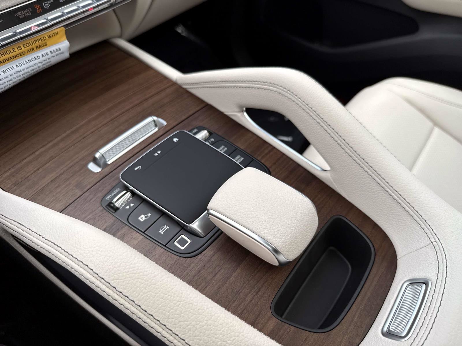 New 2026 Polar White Mercedes-Benz 350 4MATIC® SUV image 30