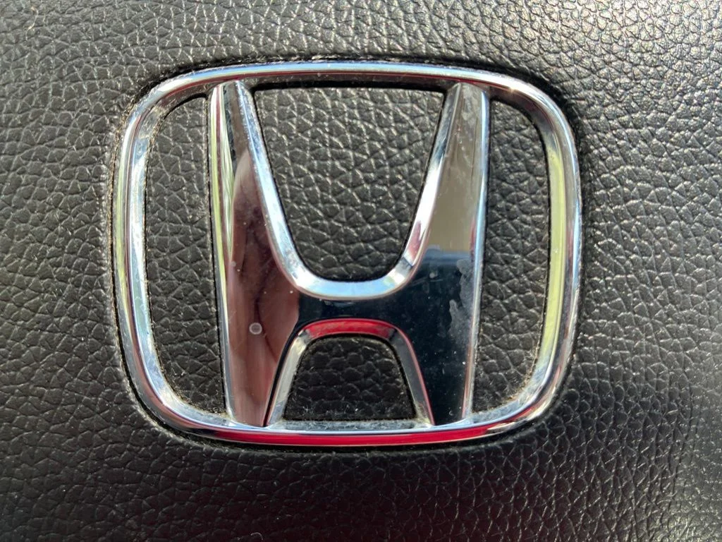 Used 2016  Honda LX image 11