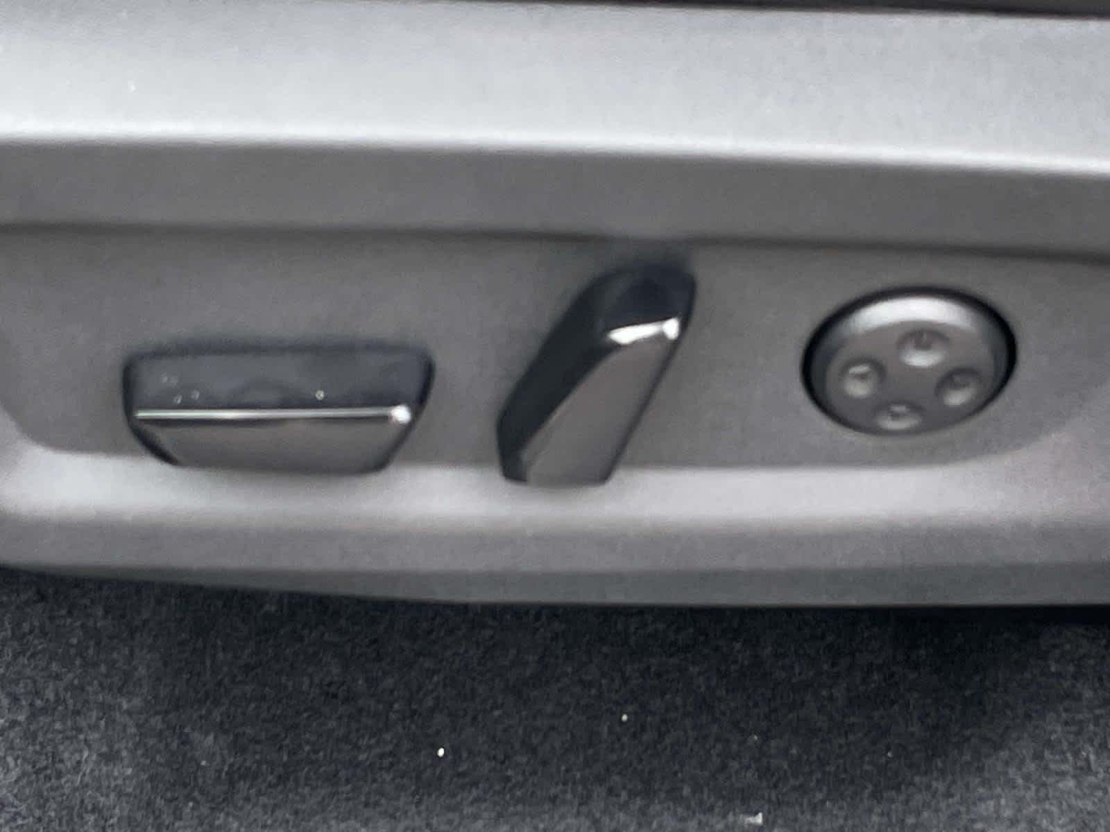 New 2027 Gun Metallic Nissan Platinum image 17