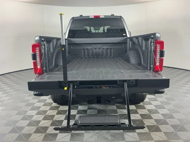 New 2026 Carbonized Gray Ford XLT image 8