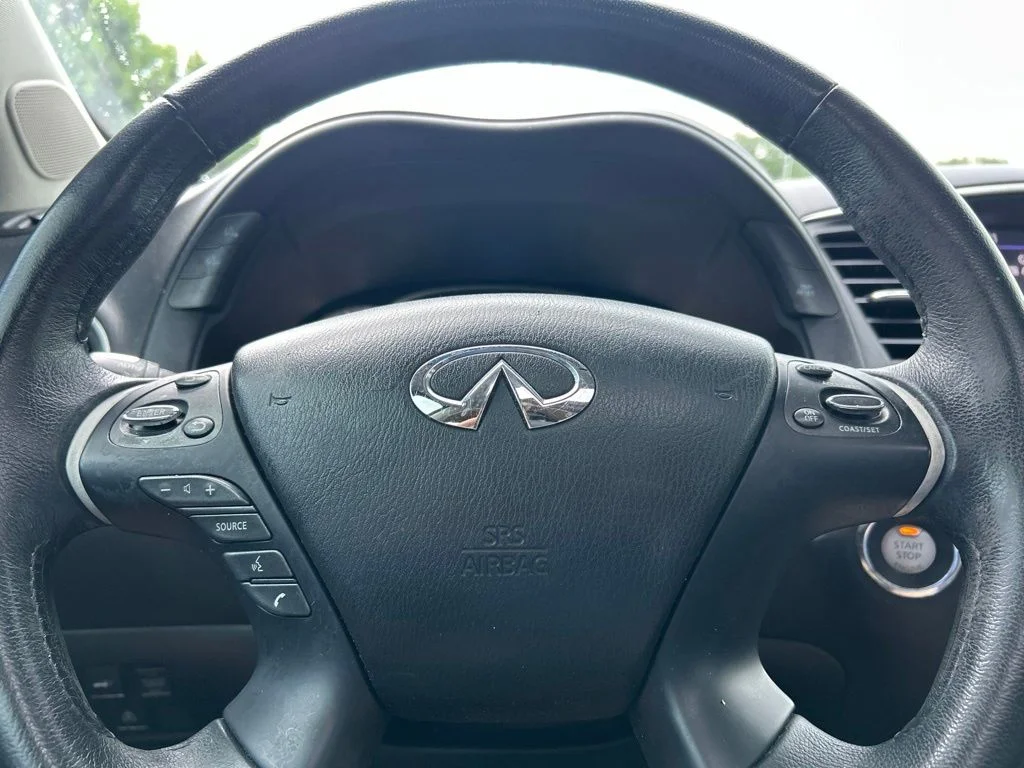 Used 2015 Black Obsidian INFINITI Base image 24