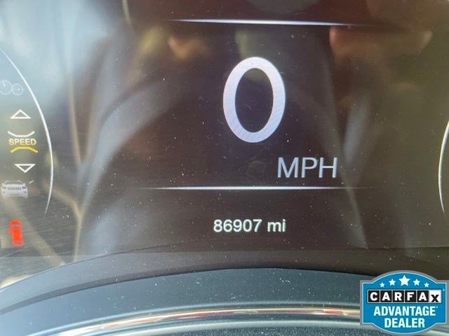 Used 2018 Diamond Black Crystal Pearlcoat Jeep Altitude image 6