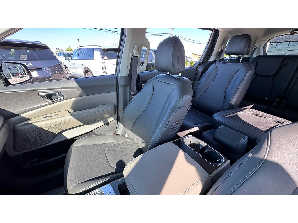 New 2027 Ceramic Silver Kia EX image 8