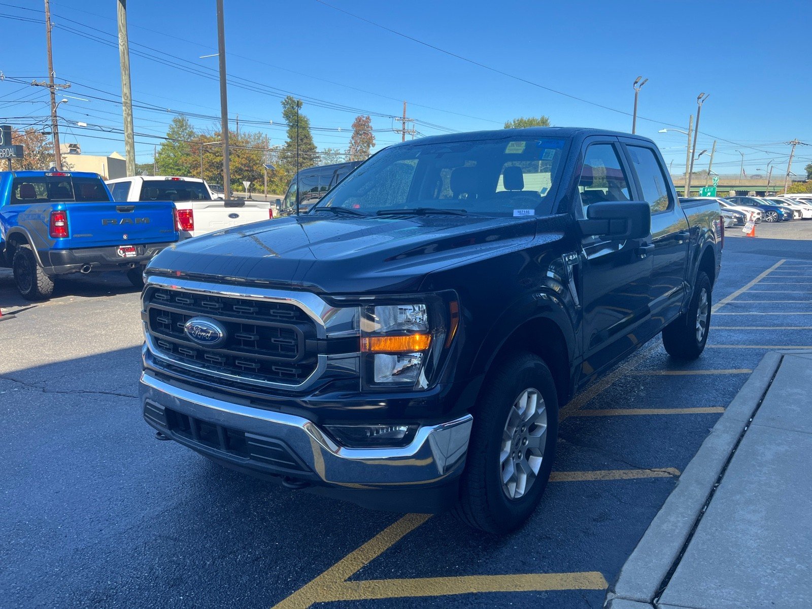 2023 Ford F-150 XLT photo 3