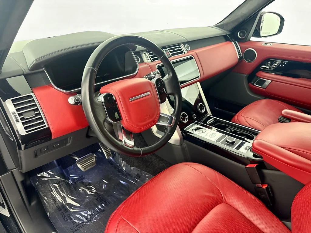 Certified Used 2022 Black Land Rover Autobiography image 9