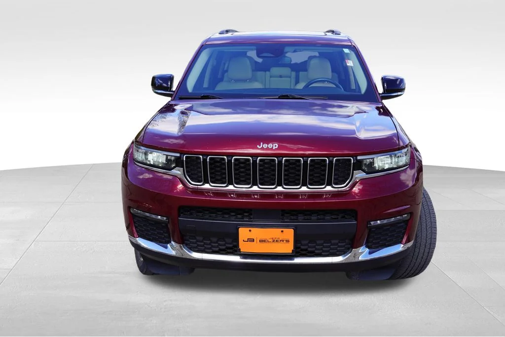 Certified Used 2022 Velvet Red Pearlcoat Jeep Limited image 12
