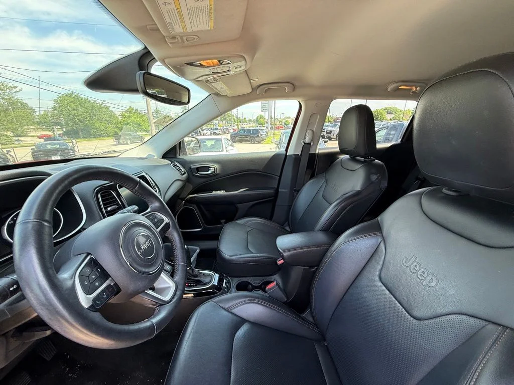 Used 2019 Red Jeep Limited image 12