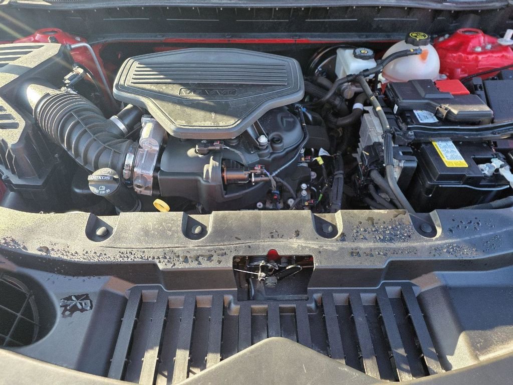 Used 2023 Red Chevrolet RS image 22