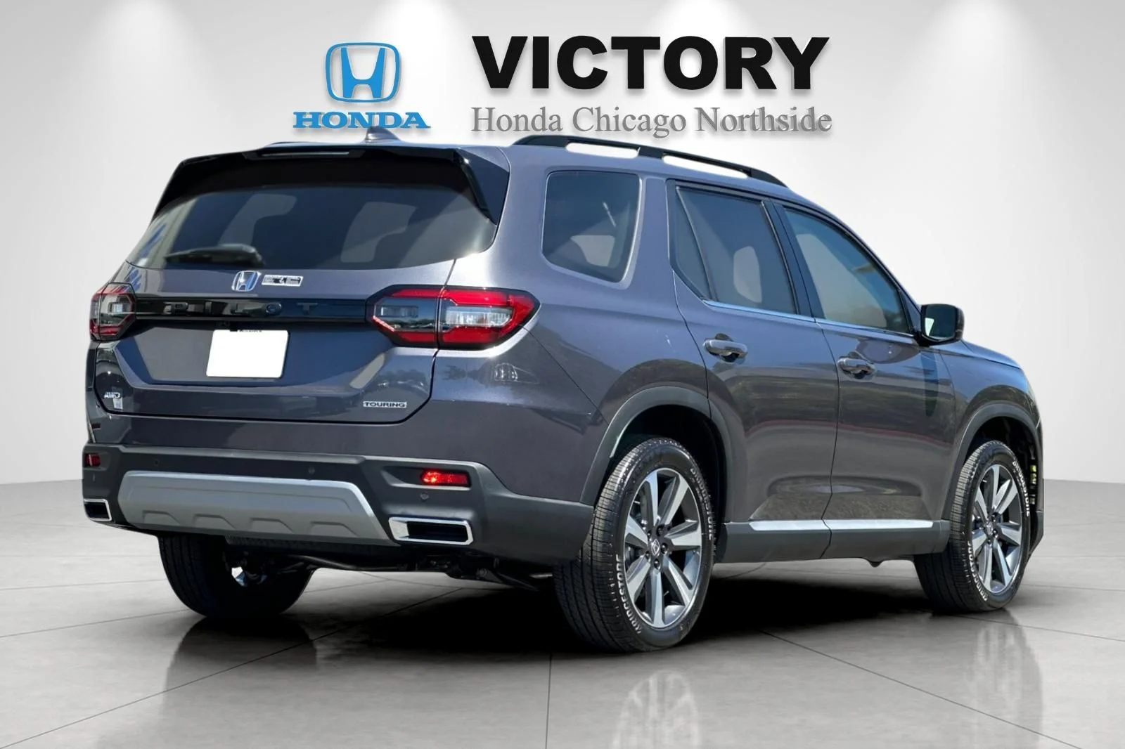 New 2025 Modern Steel Metallic Honda Touring image 5