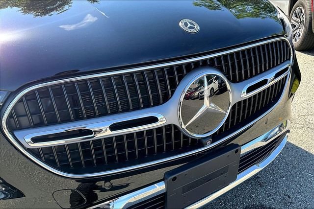 Certified Used 2026 Black Mercedes-Benz GLC 300 image 27
