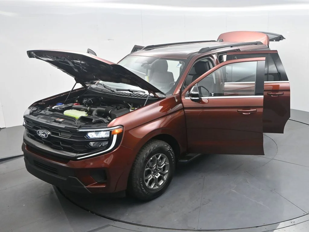 New 2027 Bronze Fire Metallic Tinted Clearcoat Ford MAX Active image 52