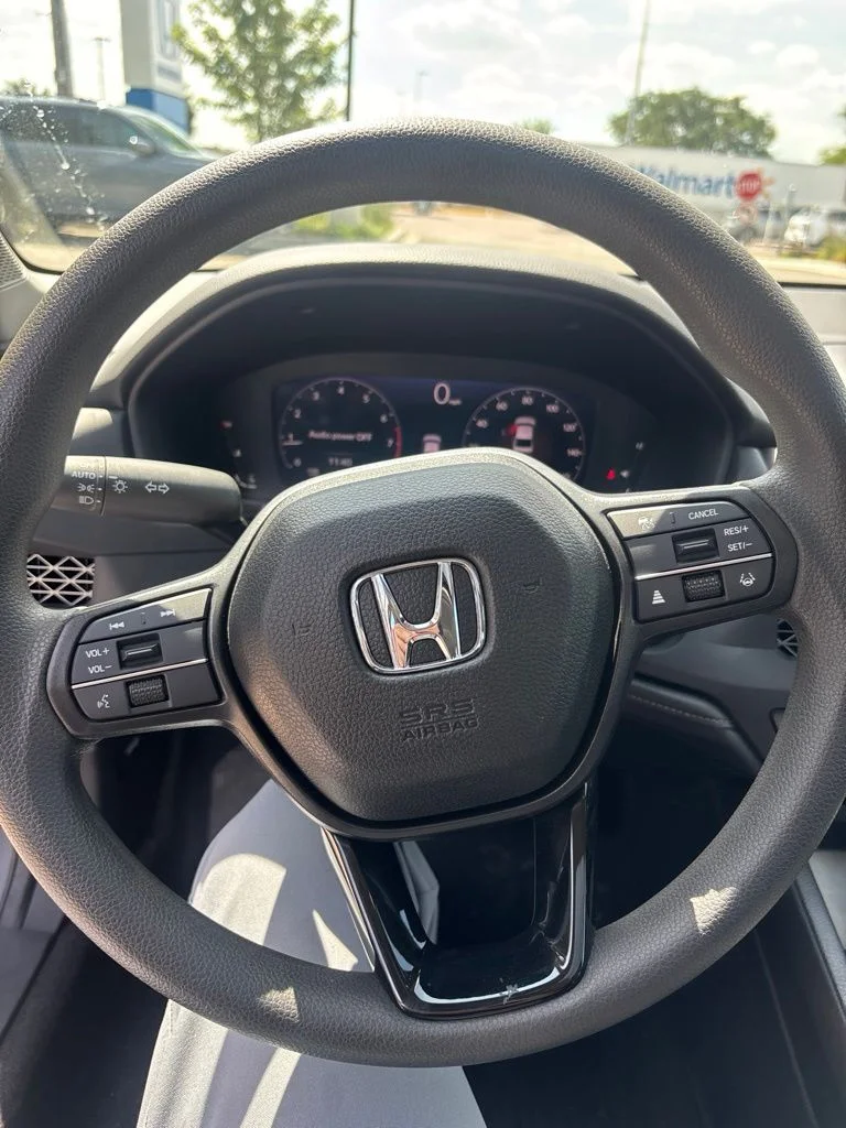 Certified Used 2025 Urban Gray Pearl Honda 1.5T SE image 28
