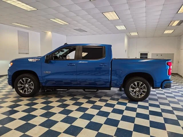 Used 2022 Glacier Blue Metallic Chevrolet RST image 4