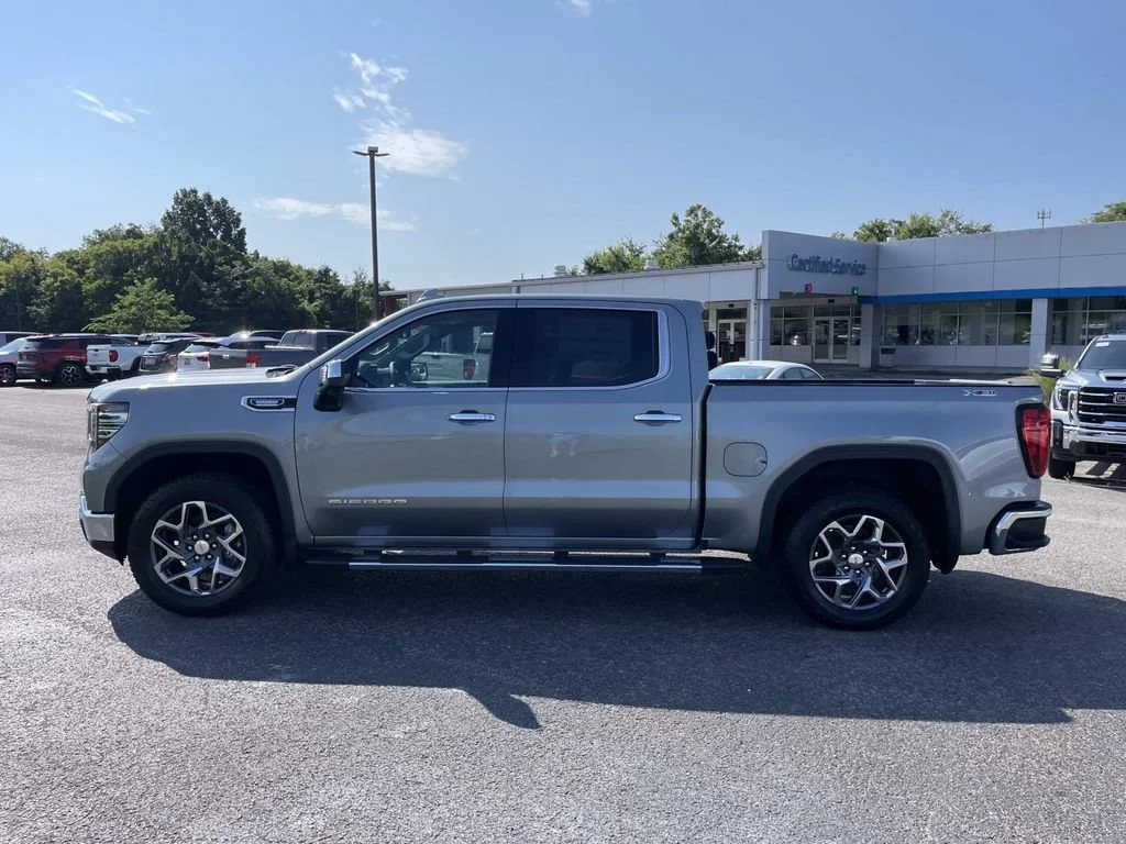 New 2026 Summit White GMC SLT image 7