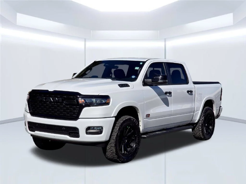 Used 2026 White Ram Big Horn/Lone Star image 2