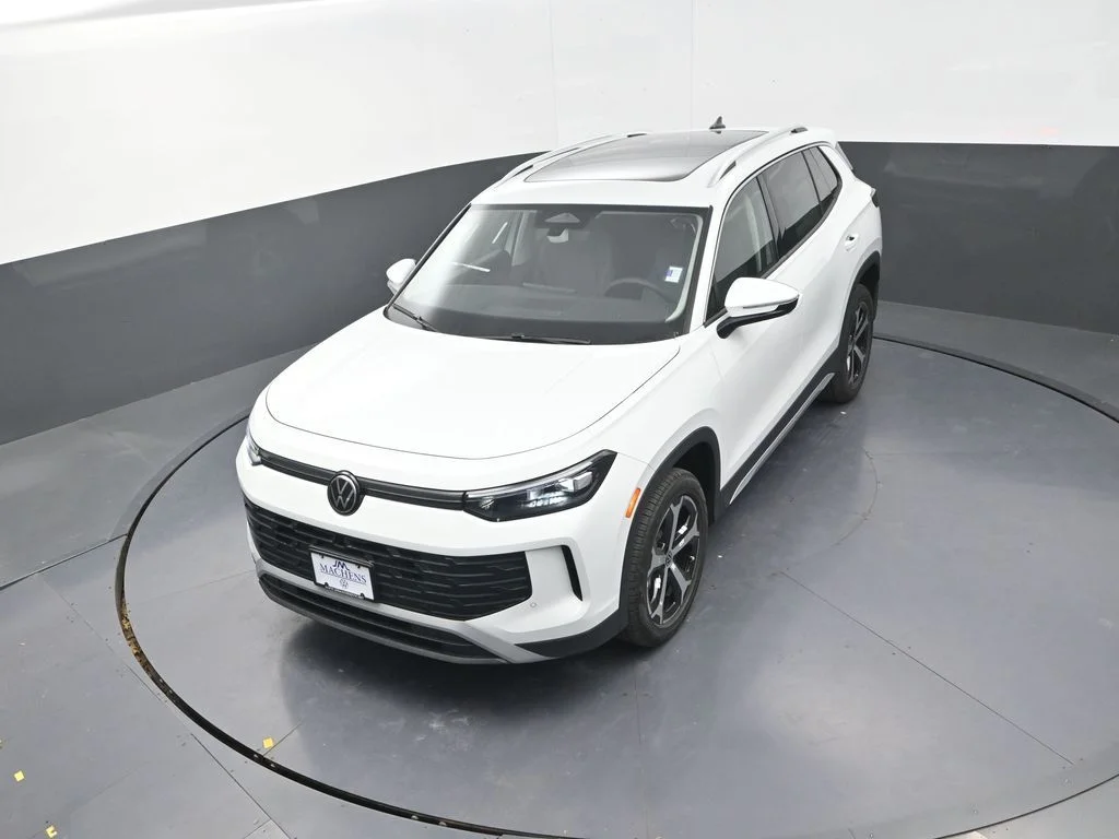 2026 Volkswagen Tiguan SE - Photo 16