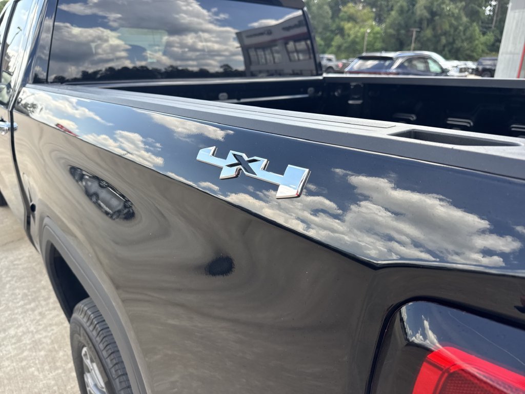 Used 2025 Black GMC SLT image 11