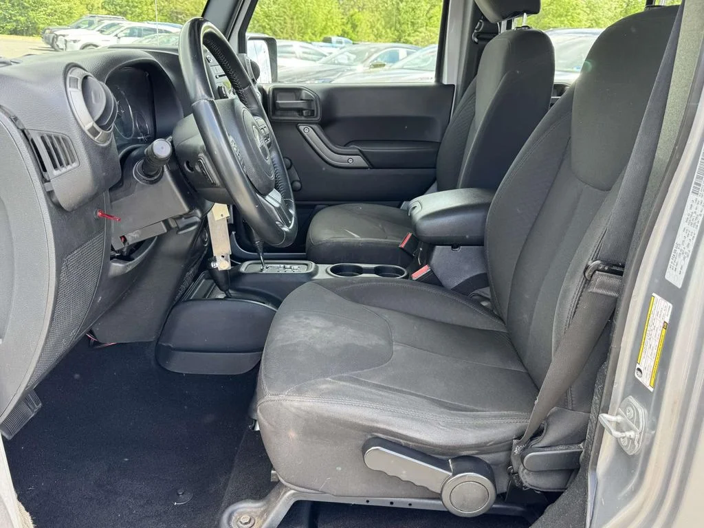2015 Jeep Wrangler Unlimited Sport - Photo 14