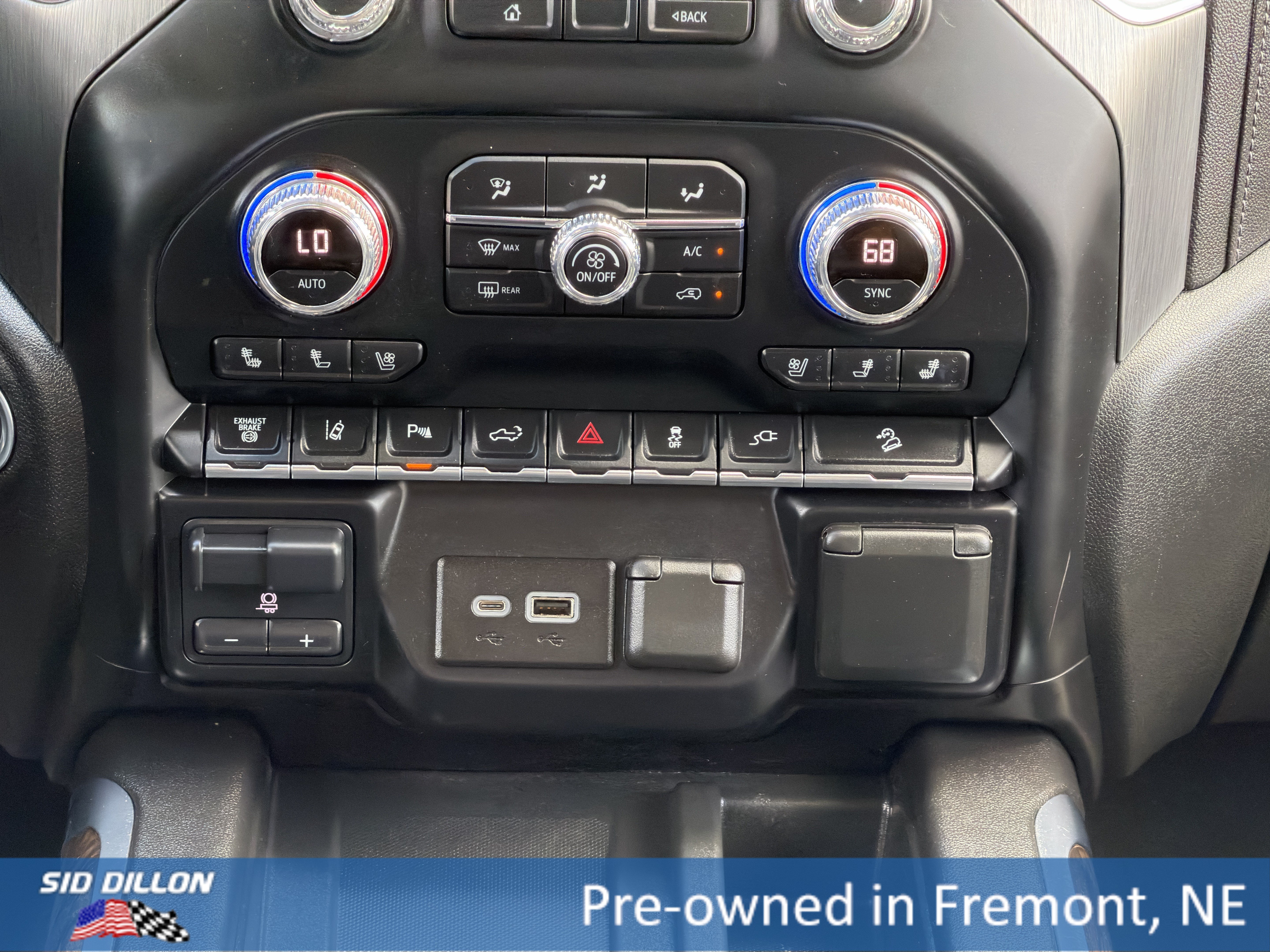 Used 2020 Red Quartz Tintcoat GMC Denali image 12