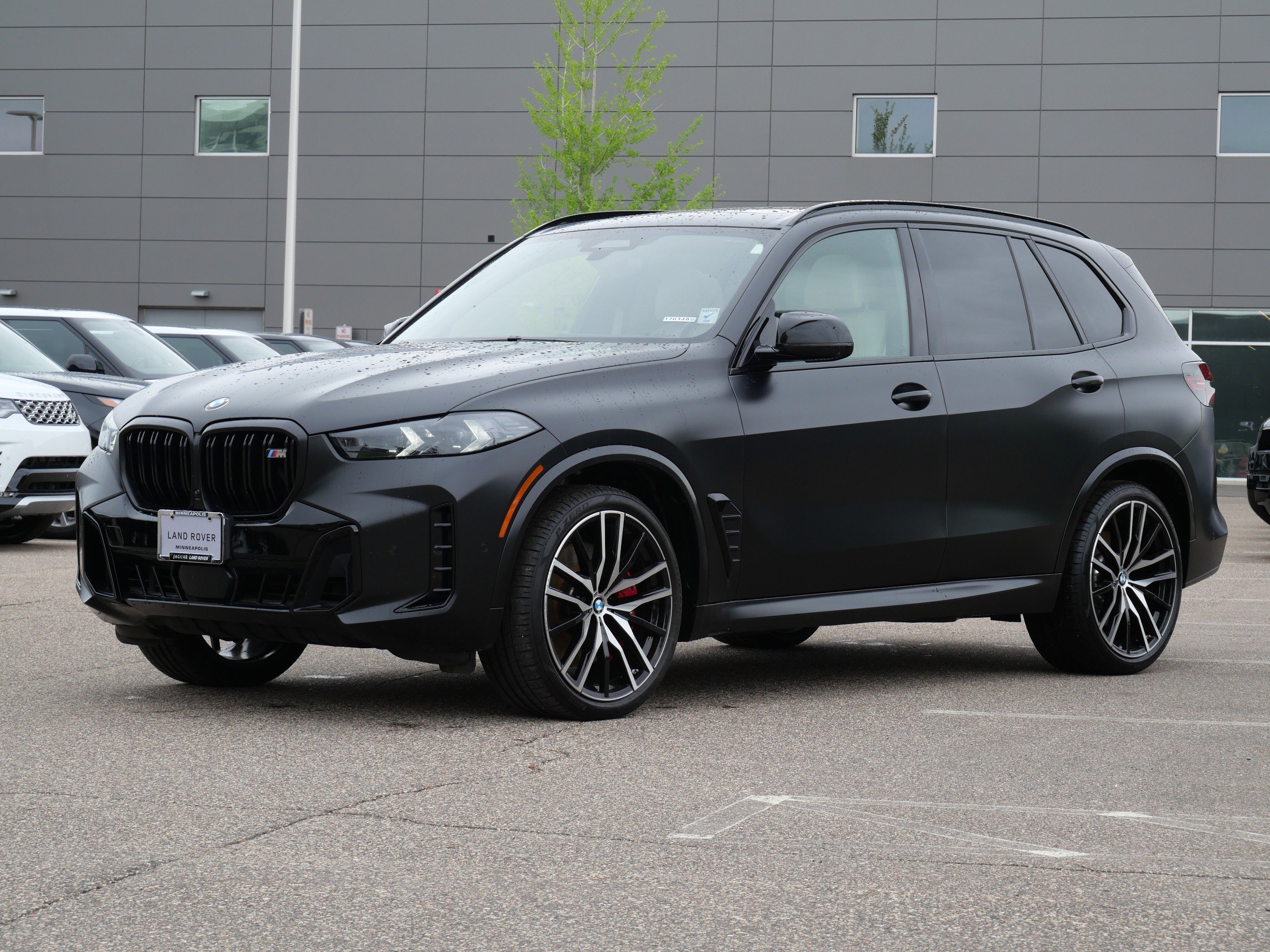 2024 BMW X5 M60i's photo
