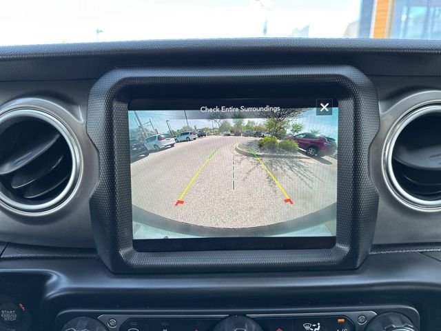 Used 2020 White Jeep Unlimited Sahara image 36