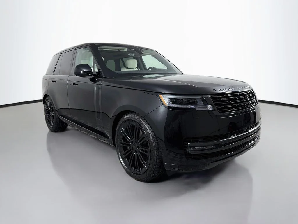New 2026 Santorini Black Land Rover SE image 3