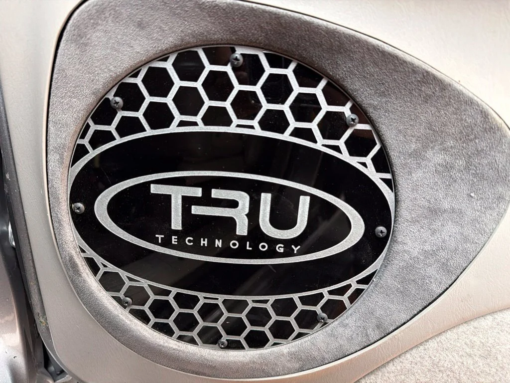 Used 2004 Silver Sky Metallic Toyota Limited image 9