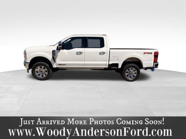 Used 2023 Star White Ford Lariat image 4