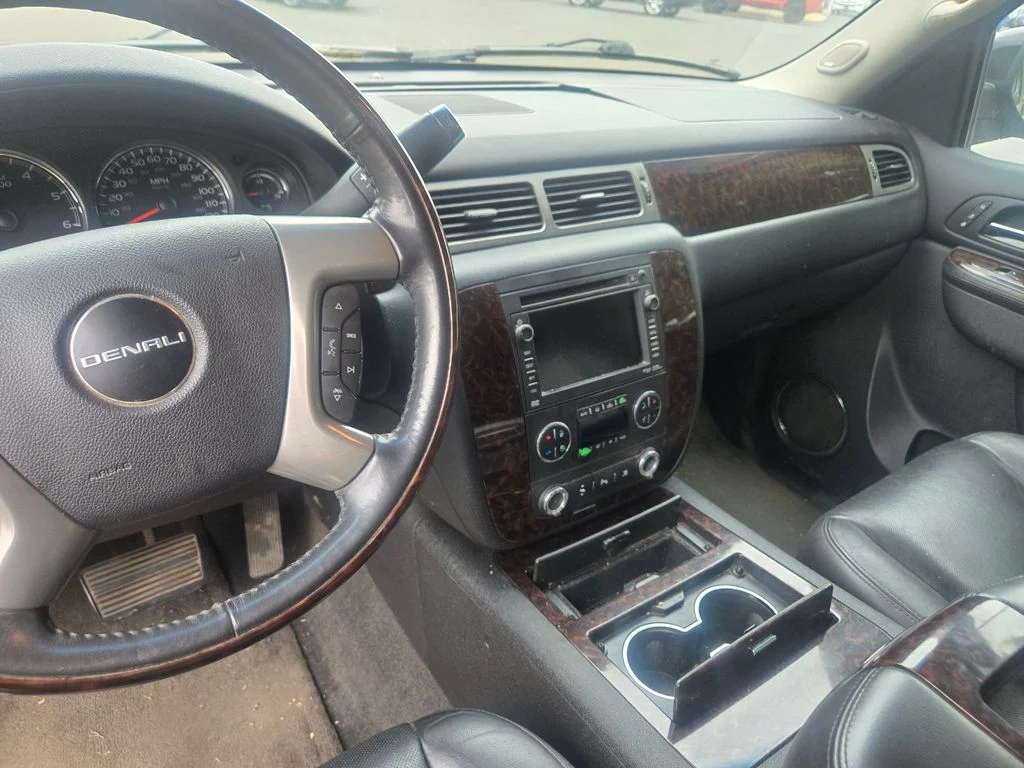 Used 2011 Black GMC Denali image 7