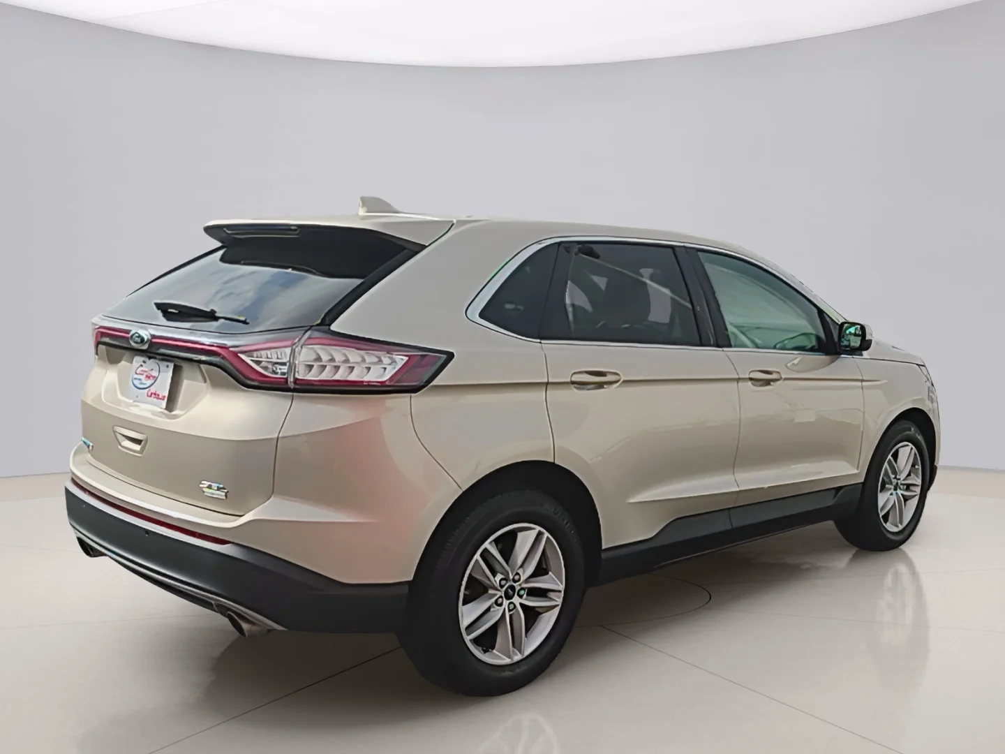 Used 2018 Gold Ford SEL image 5
