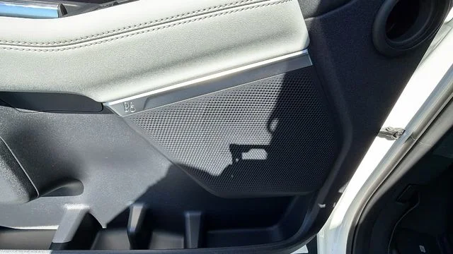 New 2027 Star White Metallic Tri-Coat Ford MAX Platinum image 23