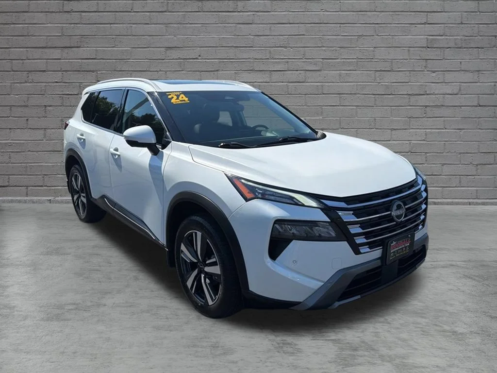 Used 2024 Qbe/everest Wh Nissan SL image 1