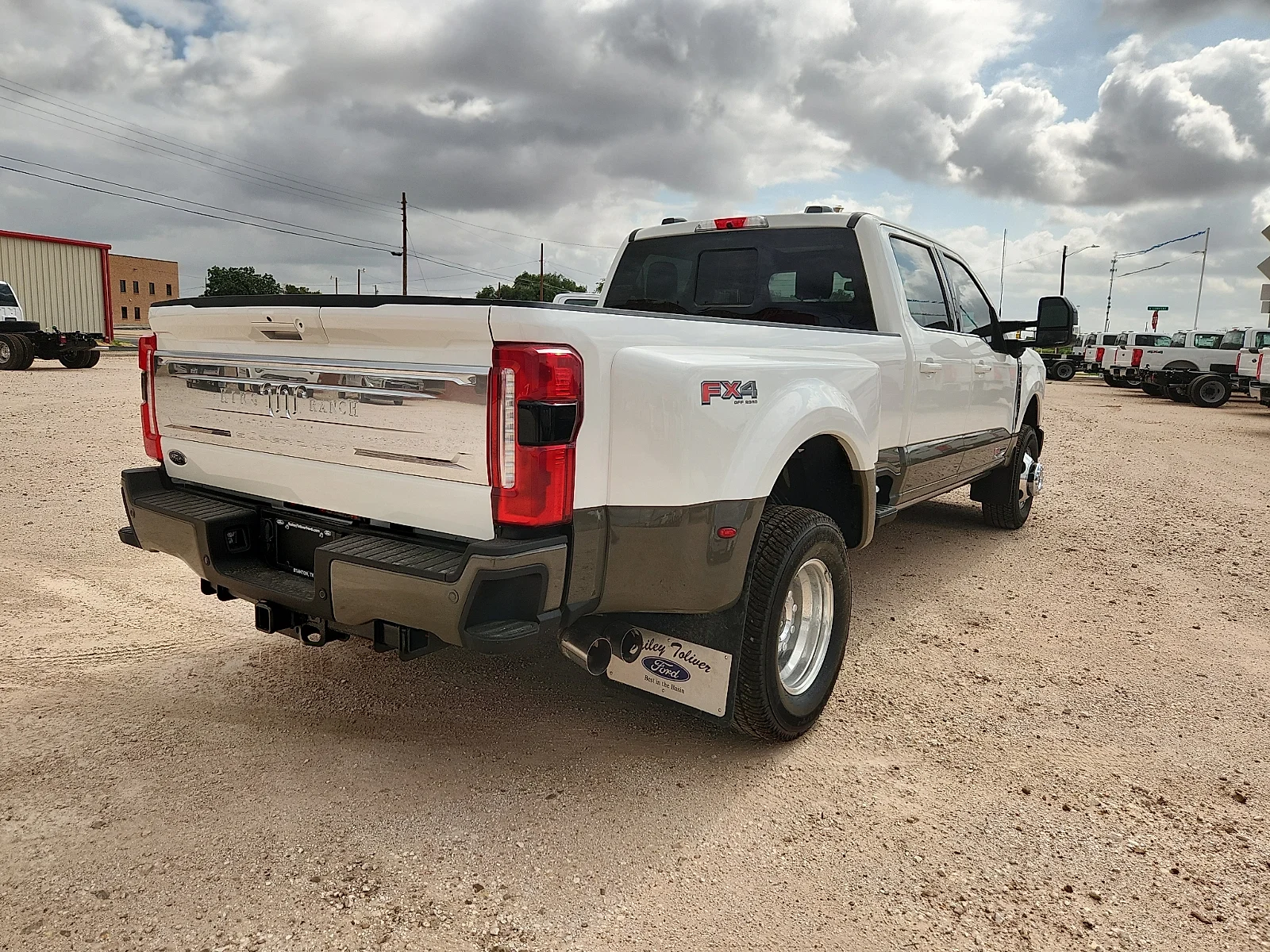 New 2026 Star White Metallic Tri-Coat Ford F-350® King Ranch® image 7
