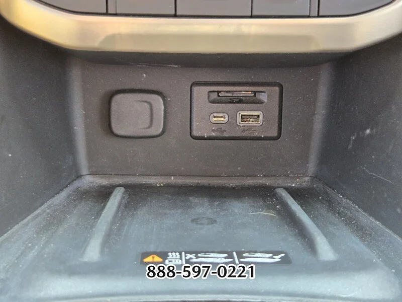 Used 2020 Quicksilver Metallic GMC Denali image 26