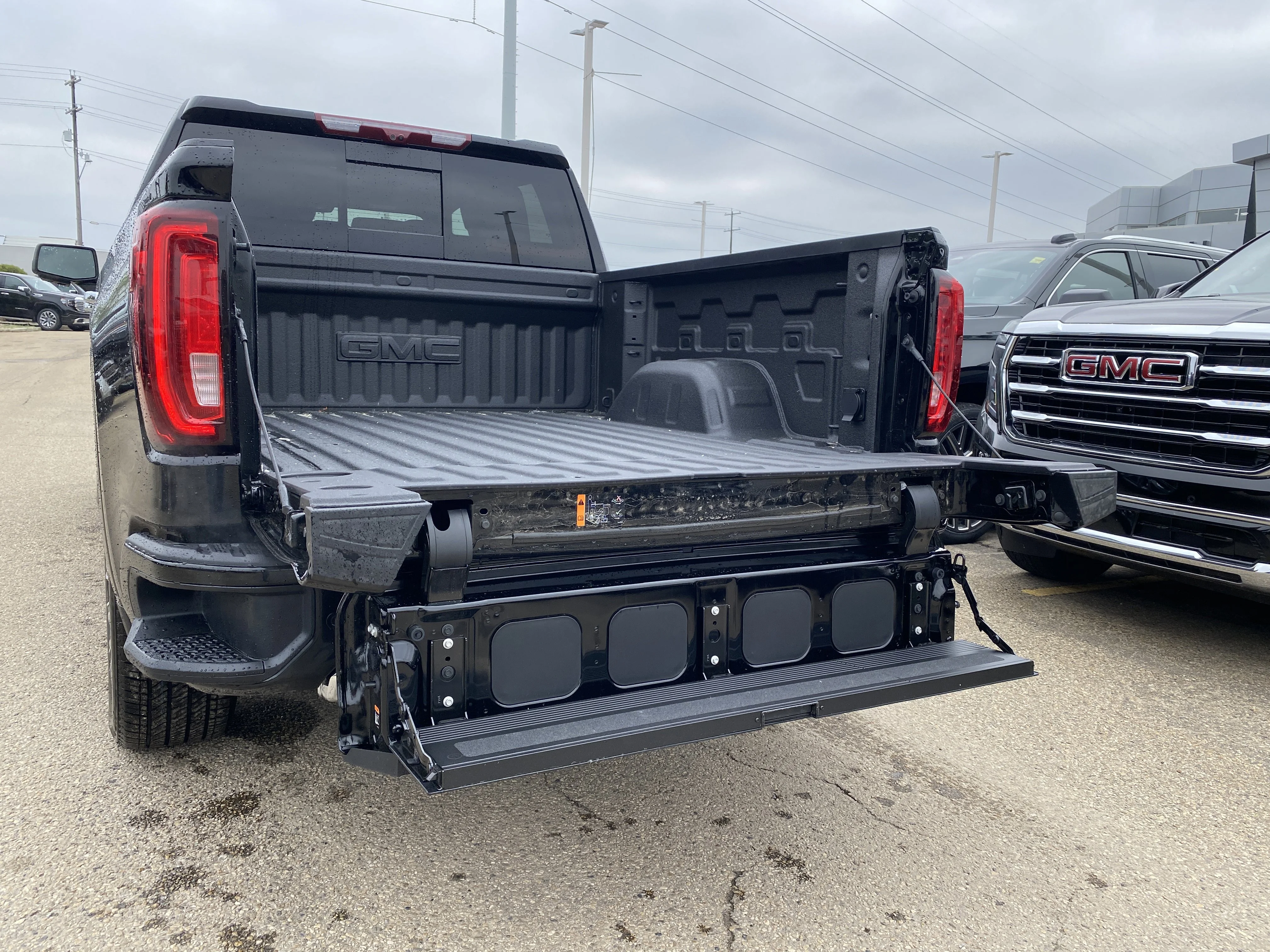 New 2026 ONYX BLACK GMC Denali image 5