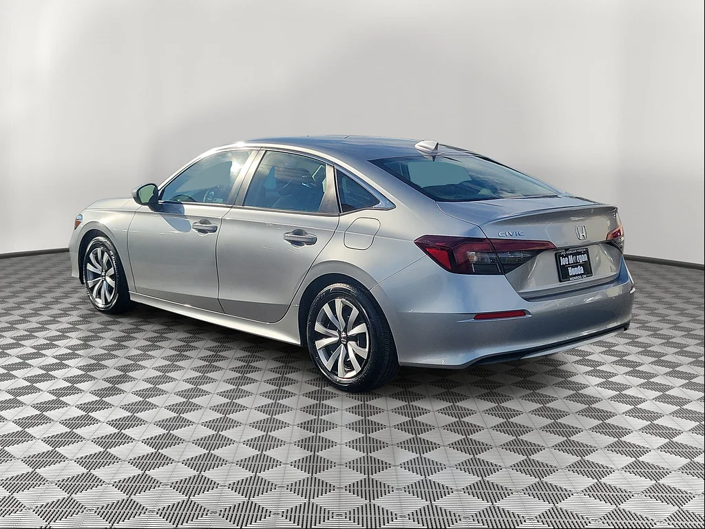 2025 Honda Civic Sedan LX, photo 2 of 12