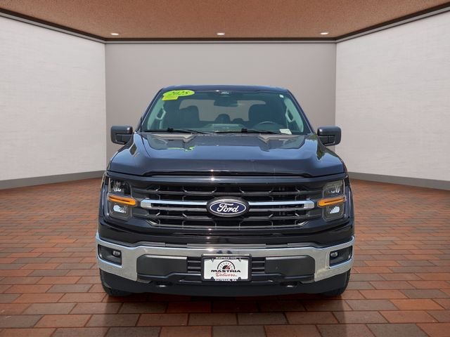 Used 2025 Black Metallic Ford XLT image 26
