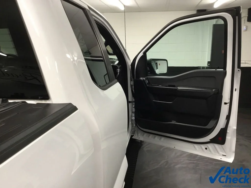 Used 2023 White Ford XL image 37