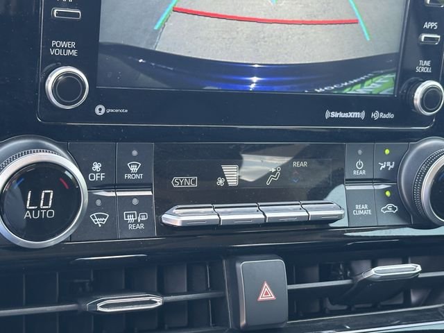 Used 2021  Toyota XLE image 19