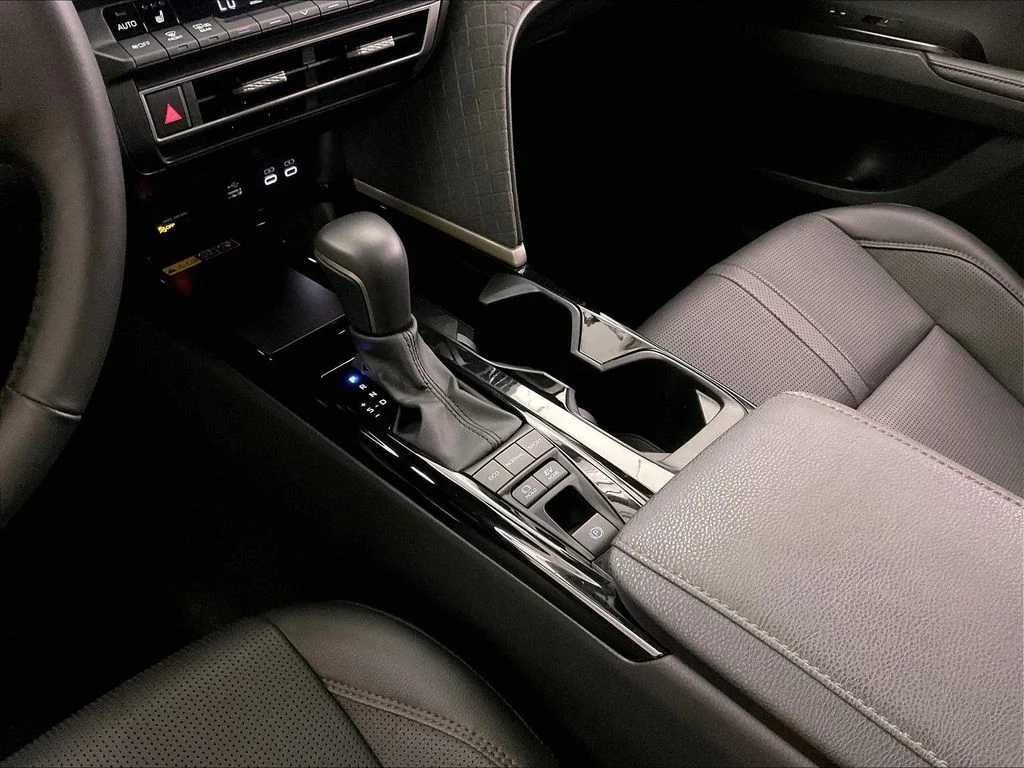 Certified Used 2025 Beige Toyota XLE image 19