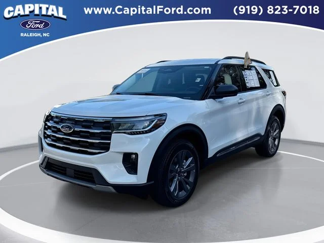 Used 2025 White Ford Active image 1