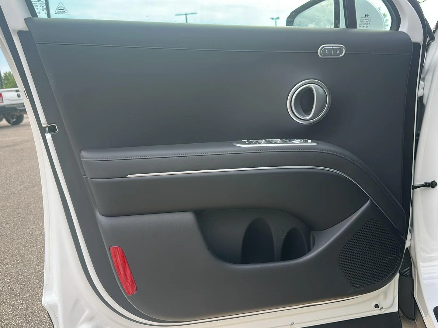 New 2026 Creamy White Pearl Hyundai SEL Premium 7P image 8