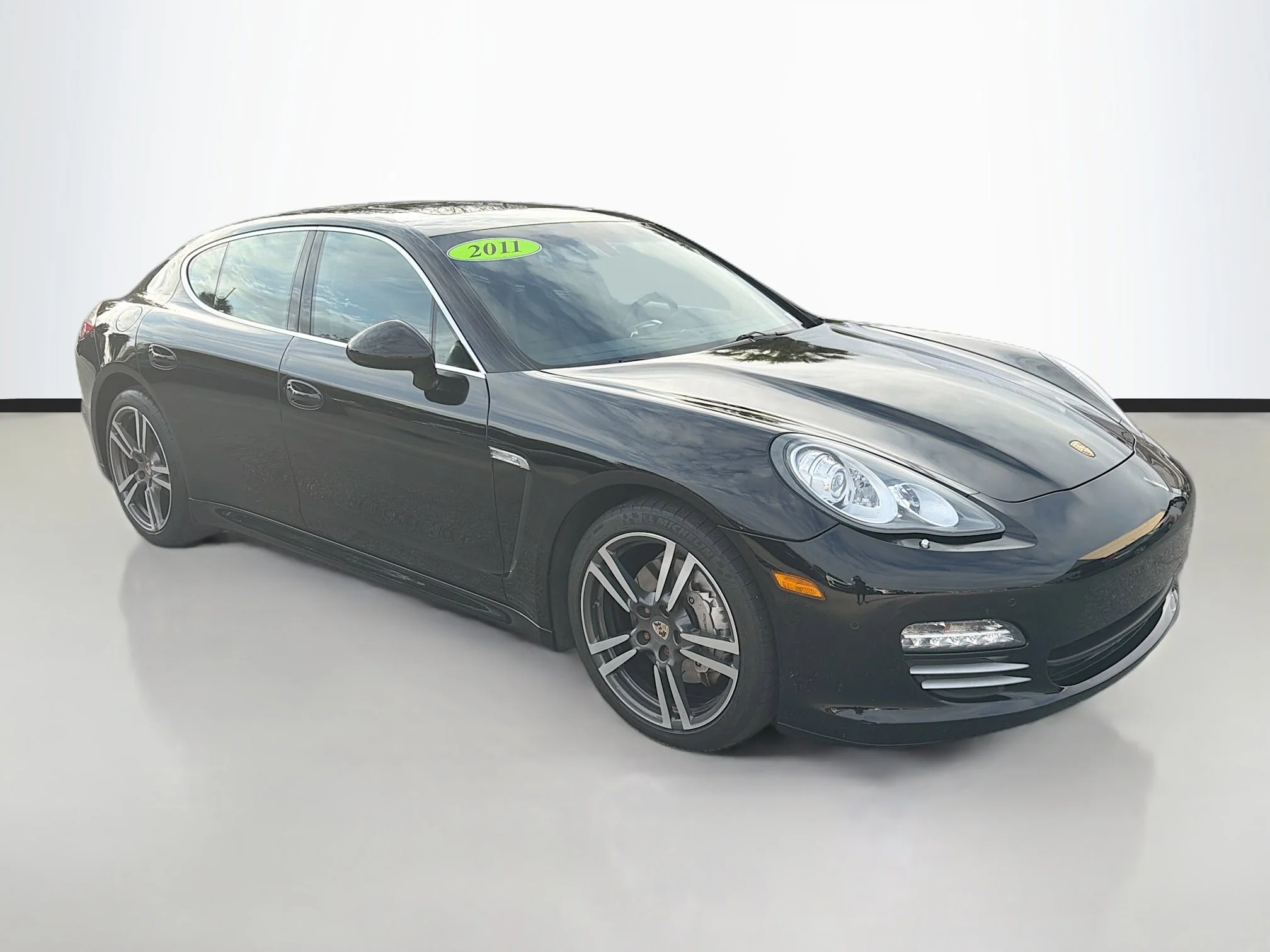 2011 Porsche Panamera 4S's photo
