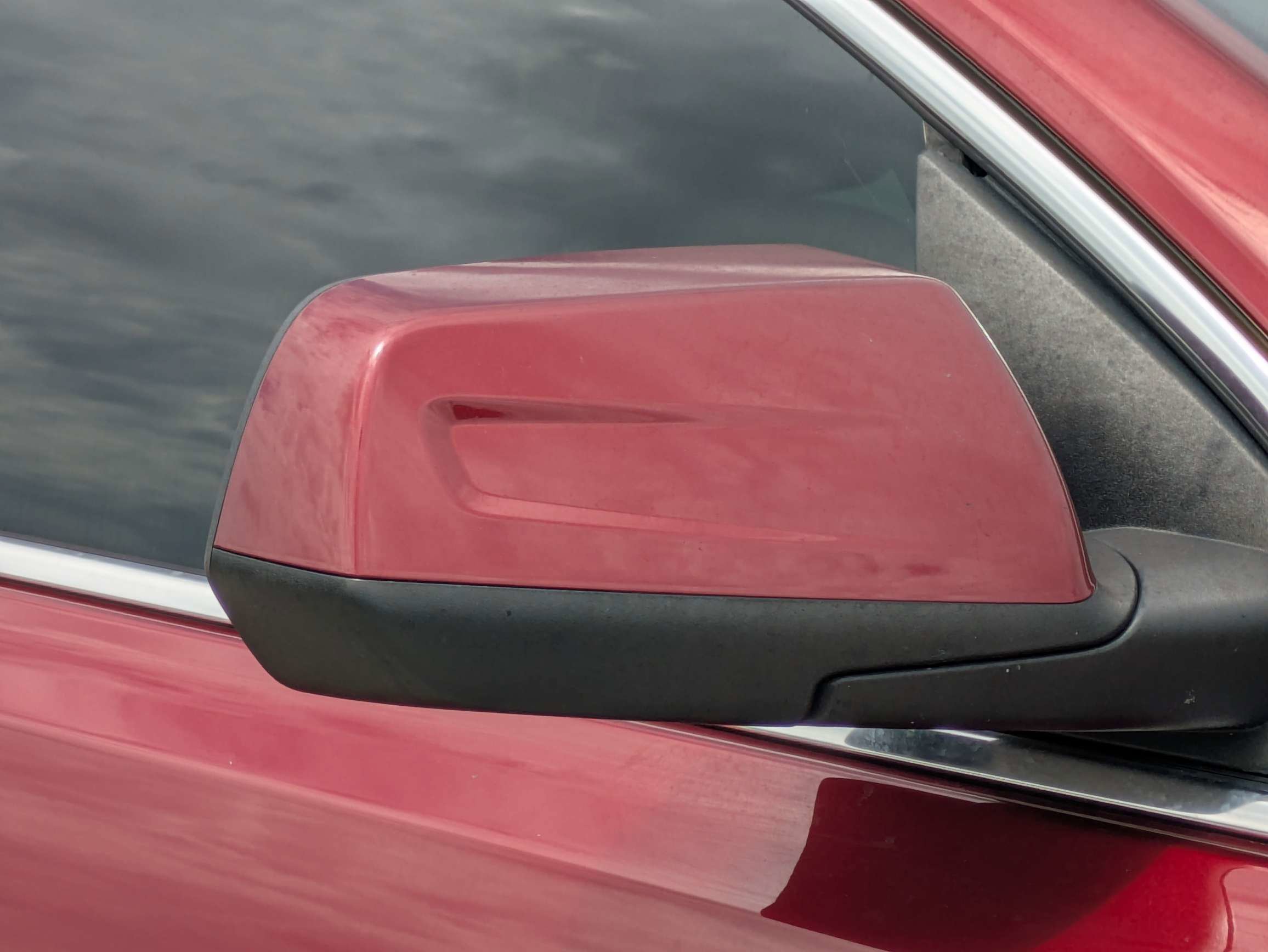 Used 2018 Crimson Red Tintcoat GMC SLT image 12